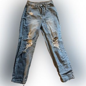 SMALL SHEIN DISTRESSED HIGH-RISE JEANS